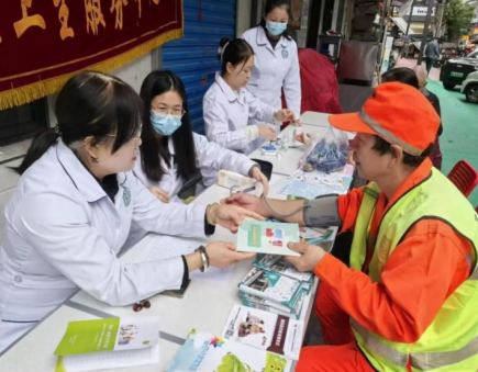 正在上传... eac1e2cd1f7ab5aa3d136db0a31a5077.png