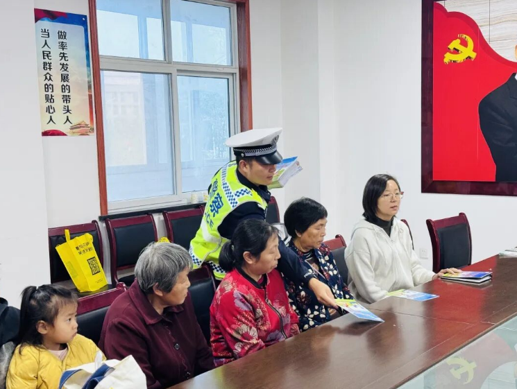 正在上传... ce9ab58debde3facf6d19ee2b72e09ab.png