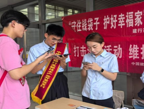 正在上传... 6d137bde7b5e7476476a3449549cf4fc.png