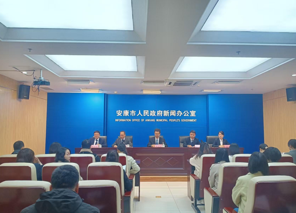 正在上传... aa0b45ca39ce317c57cb3b5492985bb7.png