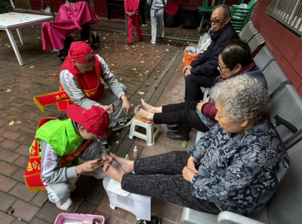 正在上传... cdd5aa43487a7b0bf1bba5bcf4ae2f22.png