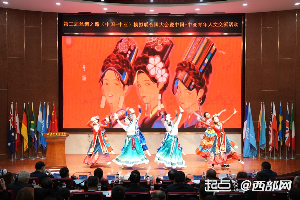 正在上传... 703d79318657c014bbd37aca2ba7b097.png