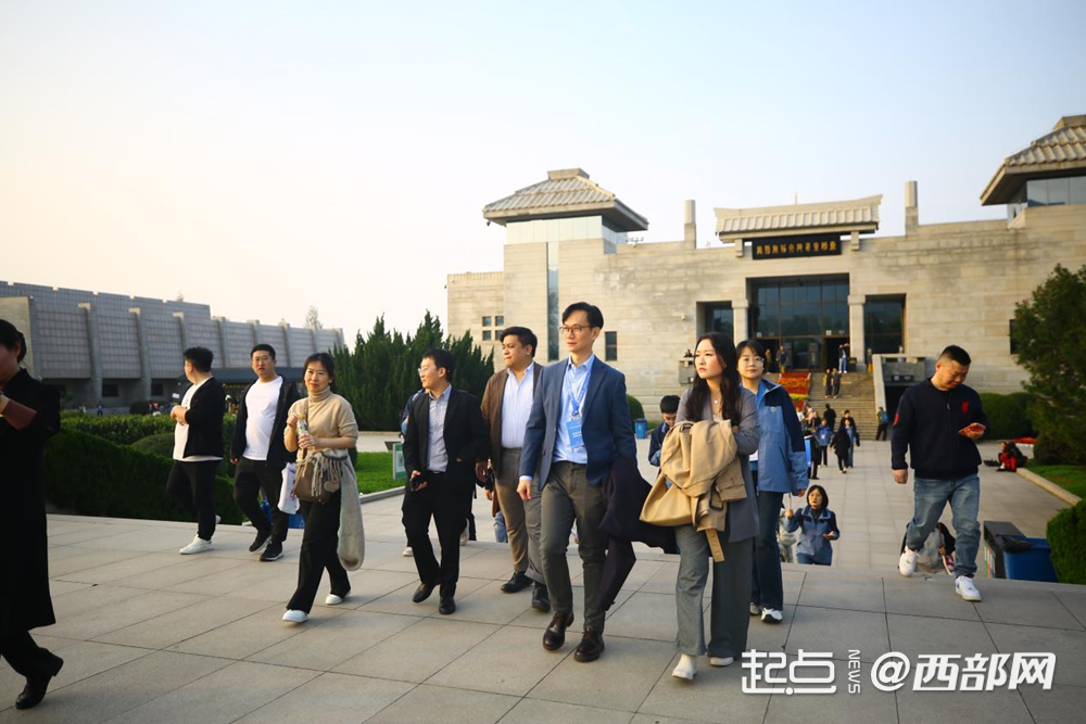 正在上传... 0c28cdf978f8df339e14533482f1696b.png