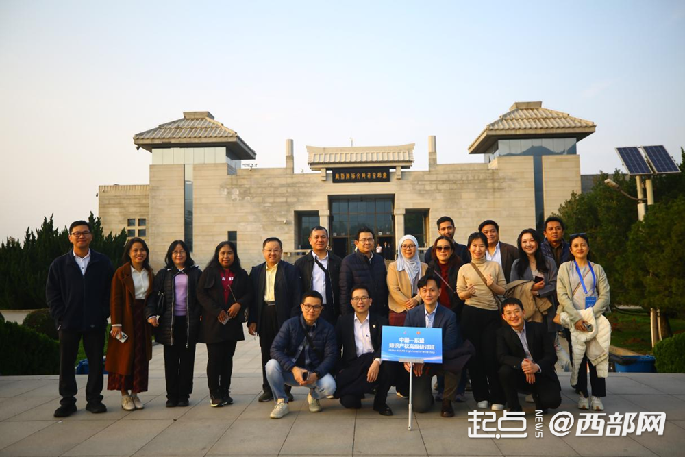 正在上传... 1d59d7c42dde7404ce74d334bf0e0b5f.png