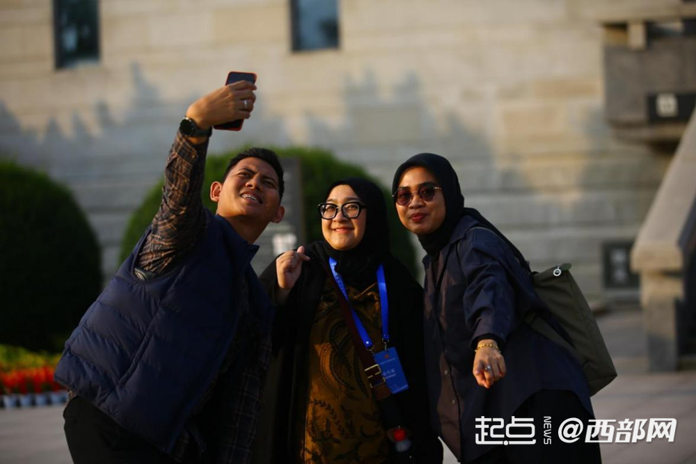 正在上传... d027efcf9f5d06a335a23c35e04967fa.png