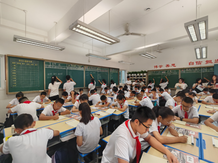 正在上传... f3805e907c25b9ab9799e00f32b78320.png