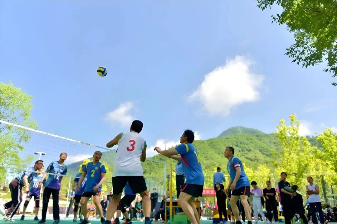 正在上传... 4bfab06425fe58ab542f1d584423fe0a.png