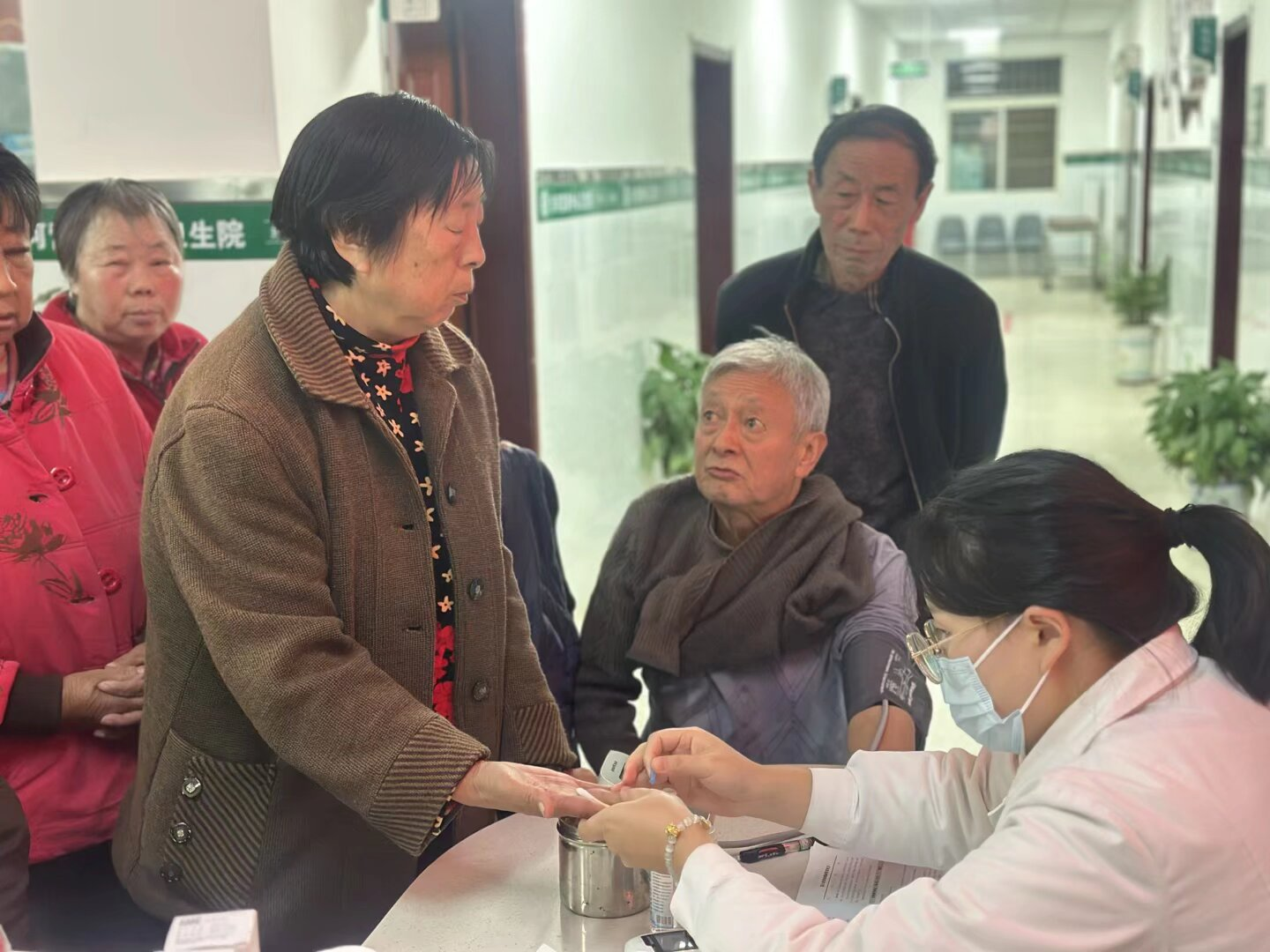 正在上传... 4e6adc28d253caf7292797a3b0ab8aac.png