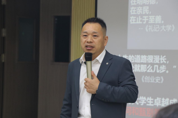 正在上传... bdf0dbb36c723adce2da5b3226122e9f.png