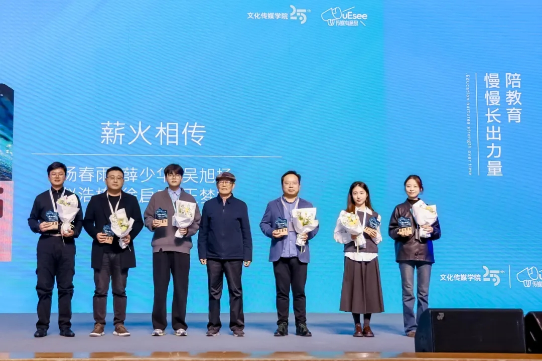 正在上传... cfe9c48d06dbafcc243d3e3f3619ad1e.png