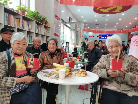 正在上传... 1959b6996623570f2bcbc8d8537f159c.png