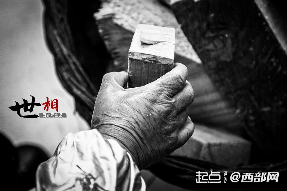 正在上传... 741321bebea47b89faa6efce59794208.png