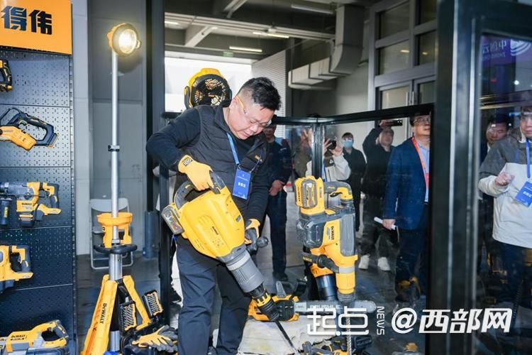 正在上传... b1a8b9a264bba7066b9733dda9819de9.jpeg