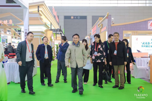 正在上传... 40d4bfdf228c8f793864ca6a18bca5c8.png