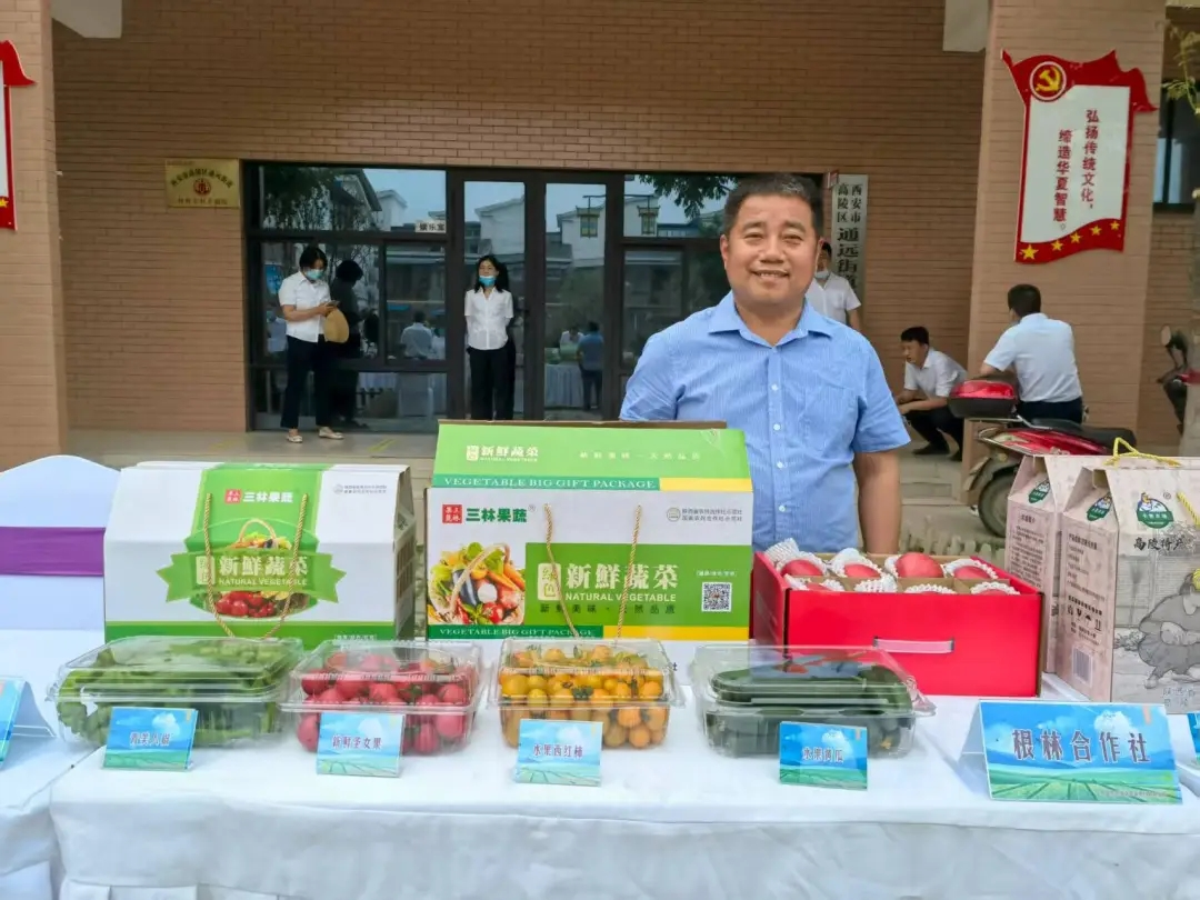 正在上传... efe4bde779a45538826cf5de856cdd07.png