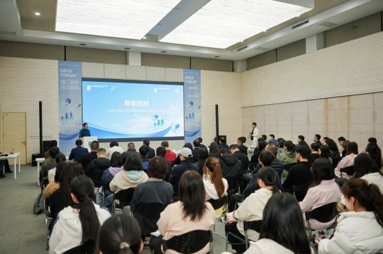 正在上传... 04999d596c3fde127252b4f9510ad1fd.png