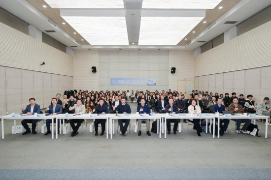 正在上传... 190d724dc1cf9a1fc5fe828b75894bc0.png