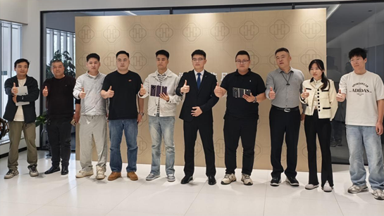 正在上传... 69e1b3b80a73360a9c36f046873862f2.png