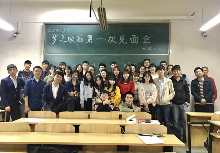 正在上传... 35c9fc1e88fddf101f83393dda142e35.png