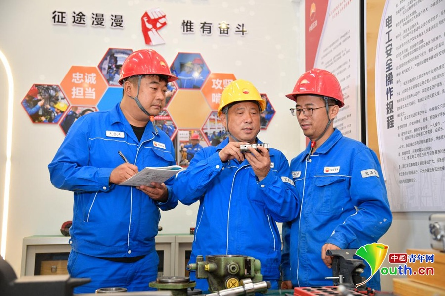 正在上传... 83c39085e0676812c0a6e7a4bc021288.png