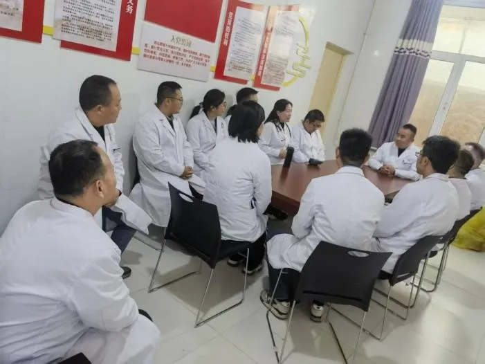 正在上传... f3d6e3224db0819d564d543bed135814.png