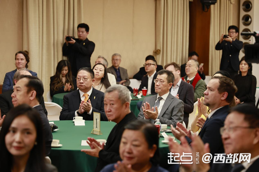 正在上传... 1e82ce3f34e344aa2a2ff267f866e315.png