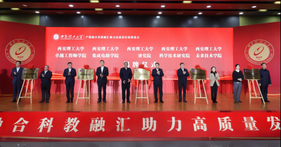 正在上传... bd531903950b976cb100e6e59931a25f.png