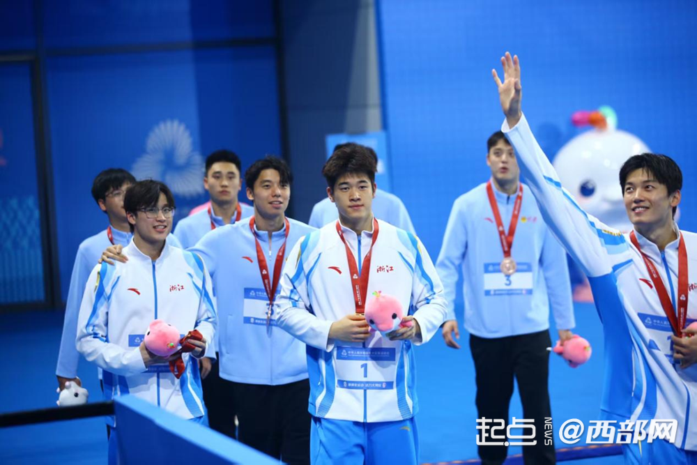 正在上传... a7e191d7db763476378f2e357a227e55.png