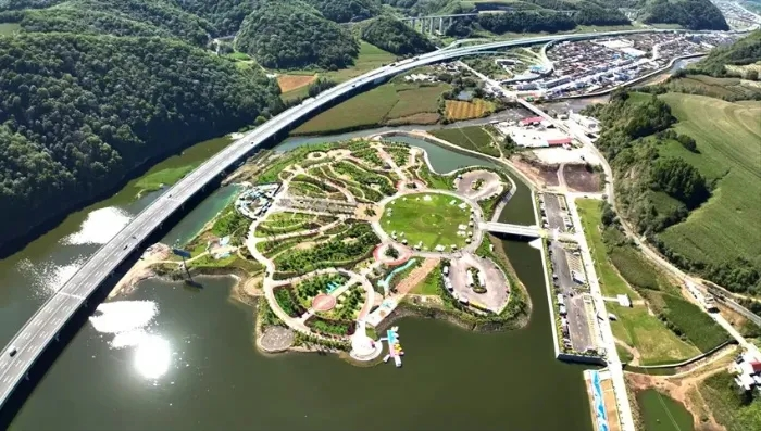 正在上传... b9dd1f25e963e8f51ac93cb9bf2ba12f.png