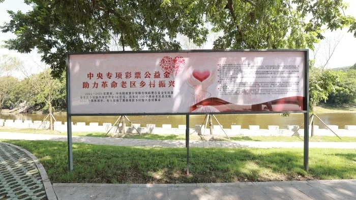 正在上传... ce9ee3df9107d329a3becfb1fdfeef7b.png