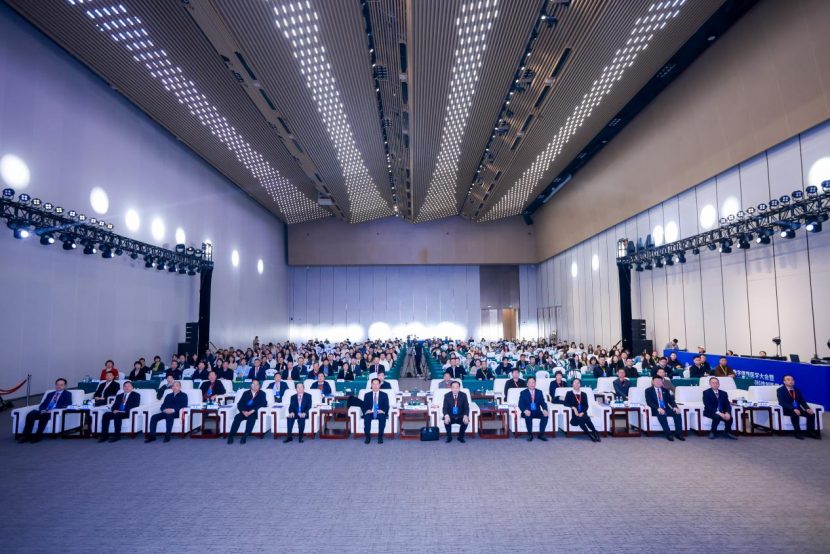 正在上传... b7e2b16eb697ec8d2fbd45c95efa3ebd.gif