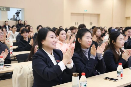 正在上传... ca3227c6741331ce670c8353f4508e61.png