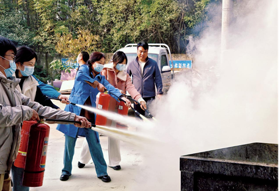 正在上传... 52b7e1cef123cd079a13e7efde862f13.png