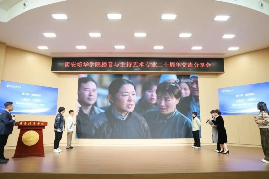 正在上传... 0eac279d832184bffd2b0816b0649d74.png