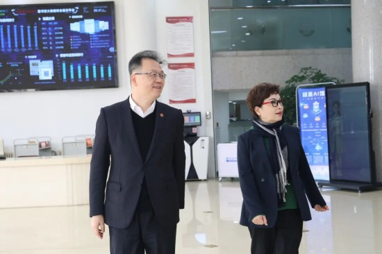 正在上传... b938fe866058a5612c99b64b756e1f38.png