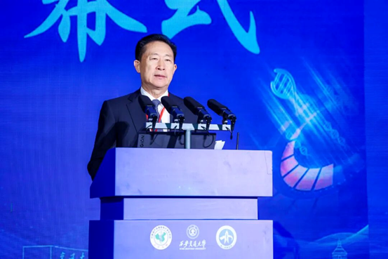 正在上传... 5774b0da668e3331f7eaae31121cb055.png