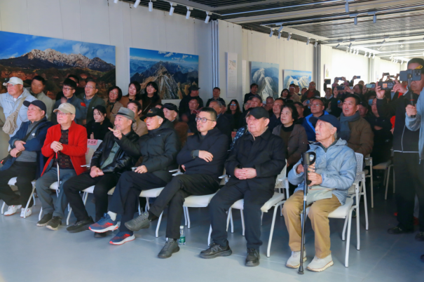 正在上传... dc604ba53b19eeaeca1516ab8c7b1870.png