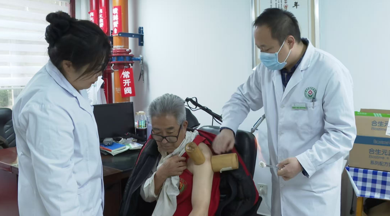 正在上传... 383e527b5a910ae70cfcf8b7a2770461.png