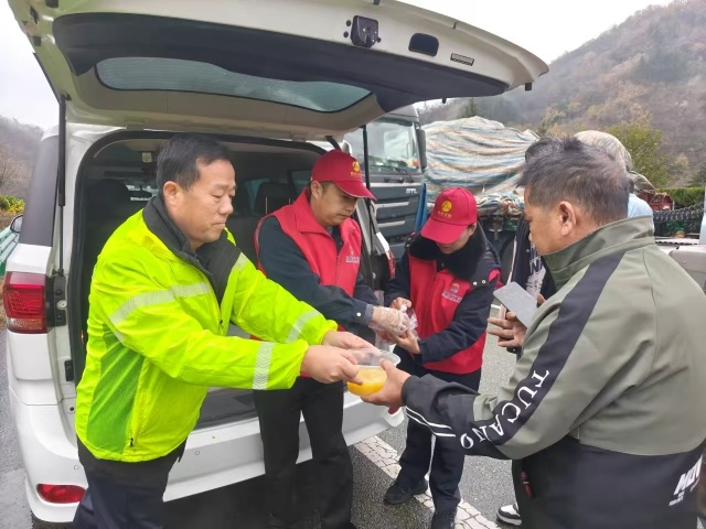 正在上传... 13bb9c900397be4fb7e59c81009c507f.png