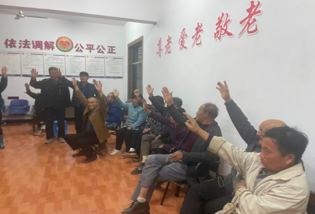 正在上传... 2e7b127a8cf0d4a2f275353d84e6afe8.png