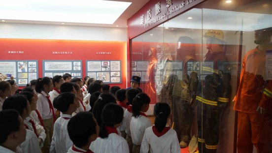 正在上传... df99985d83e25a51d4258fa0cac82aba.png