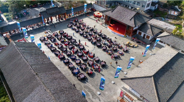 正在上传... 0212bbce08a91c19bcc106759ba3c1e4.png