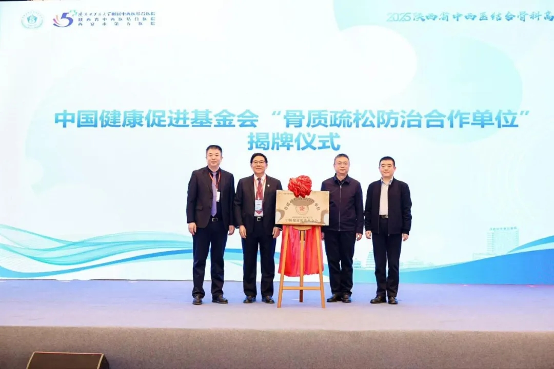 正在上传... 4626c7b957f2c2ea682edc8c074dc1e5.png