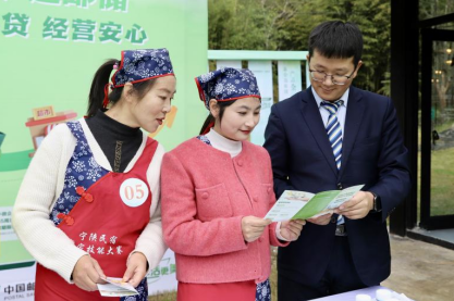 正在上传... 6361226cb179e9ef3cca947889e93b64.png