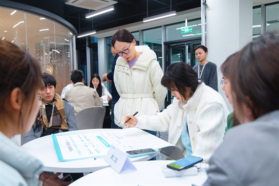 正在上传... 2aa6914349cfb73381f2423b19f3a731.png