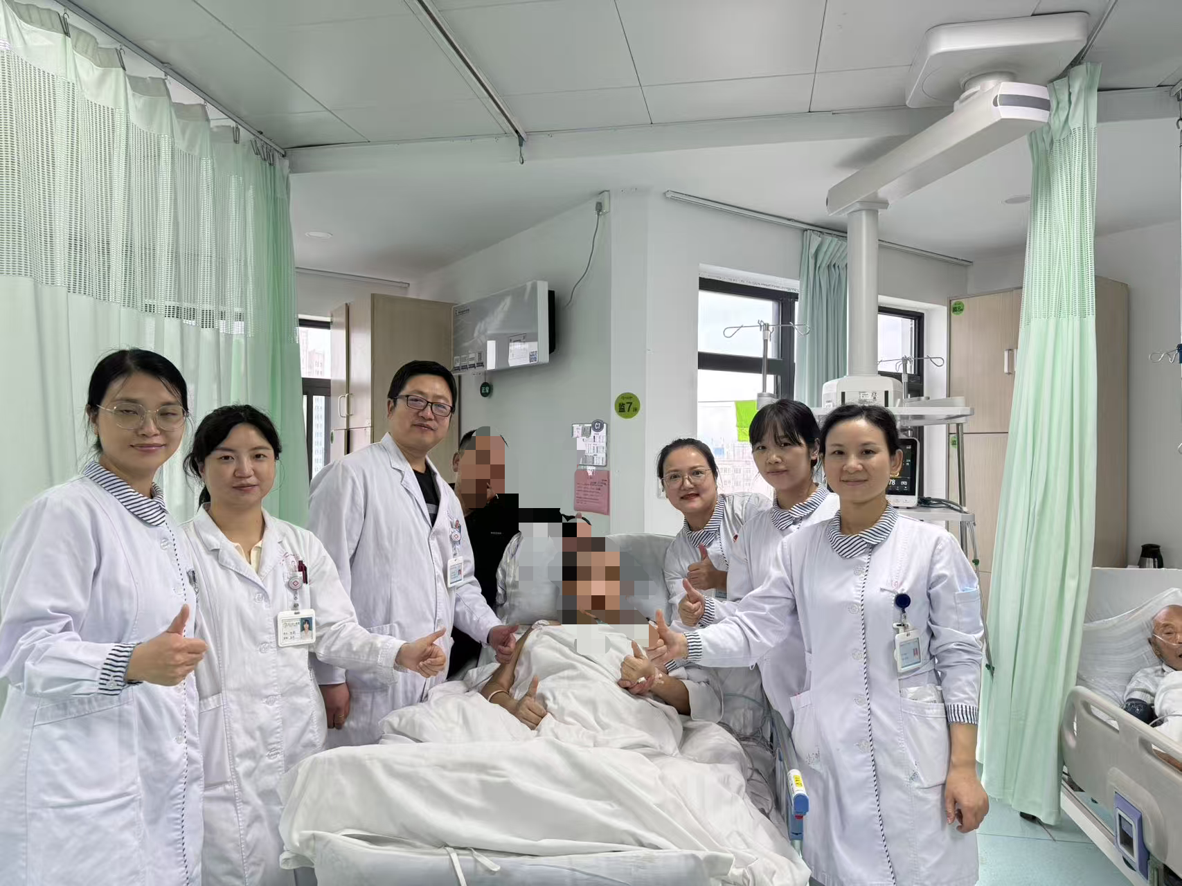 正在上传... 7b395792c6dd09f49347845018f17f3b.png