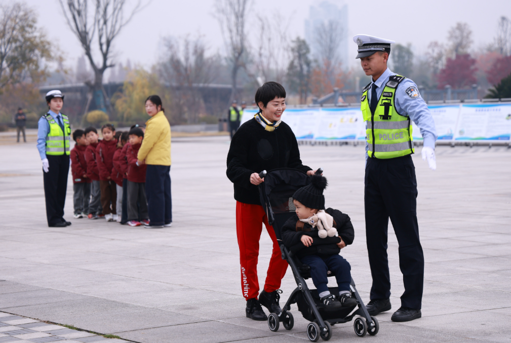 正在上传... 0229411aaad07be1384264f9725e7d68.png