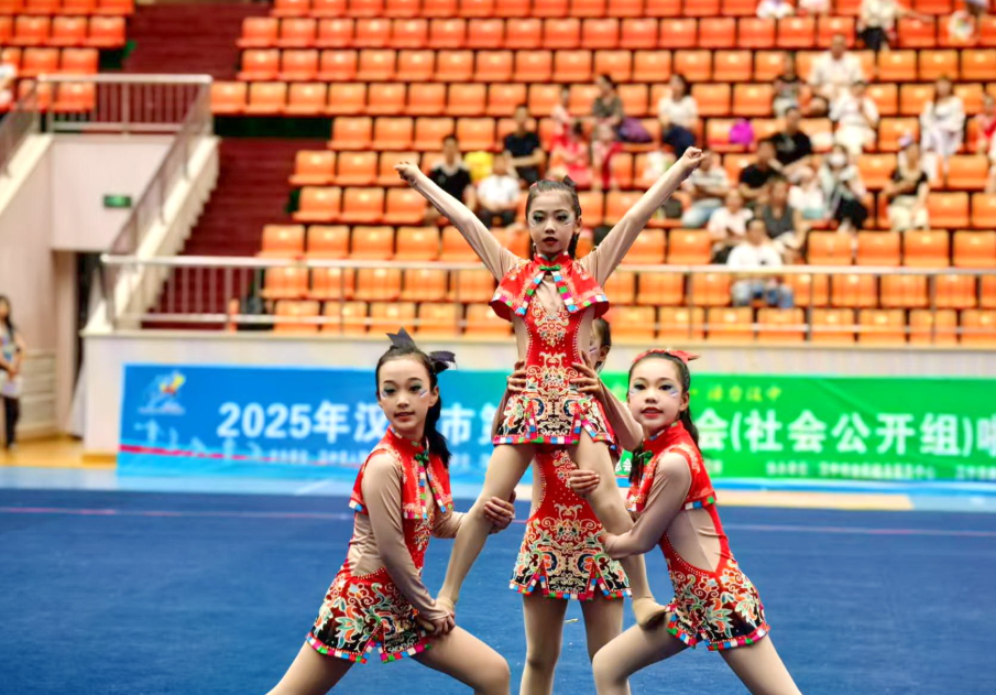 正在上传... 476527db13068d60573c97a2862c84cf.png