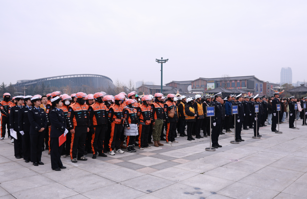 正在上传... 6fa00128c1052cee6805f6988d032bae.png