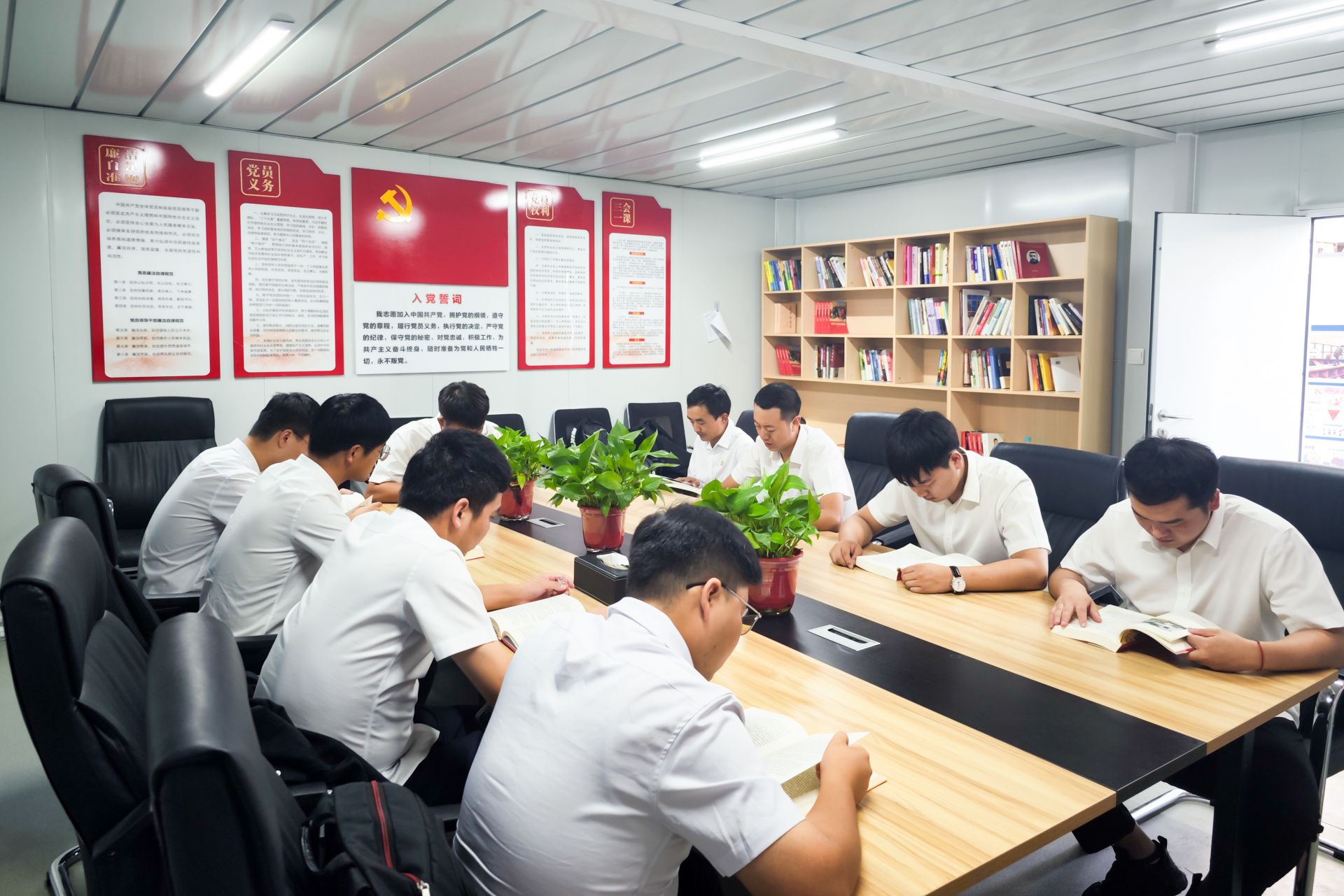 正在上传... 96cbf3dc50efca12757646dc43e179d4.jpeg